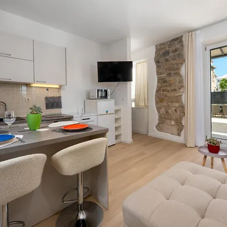 Lisko Old Town Apartment *