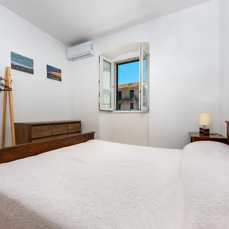 Lisko Old Town Apartment *